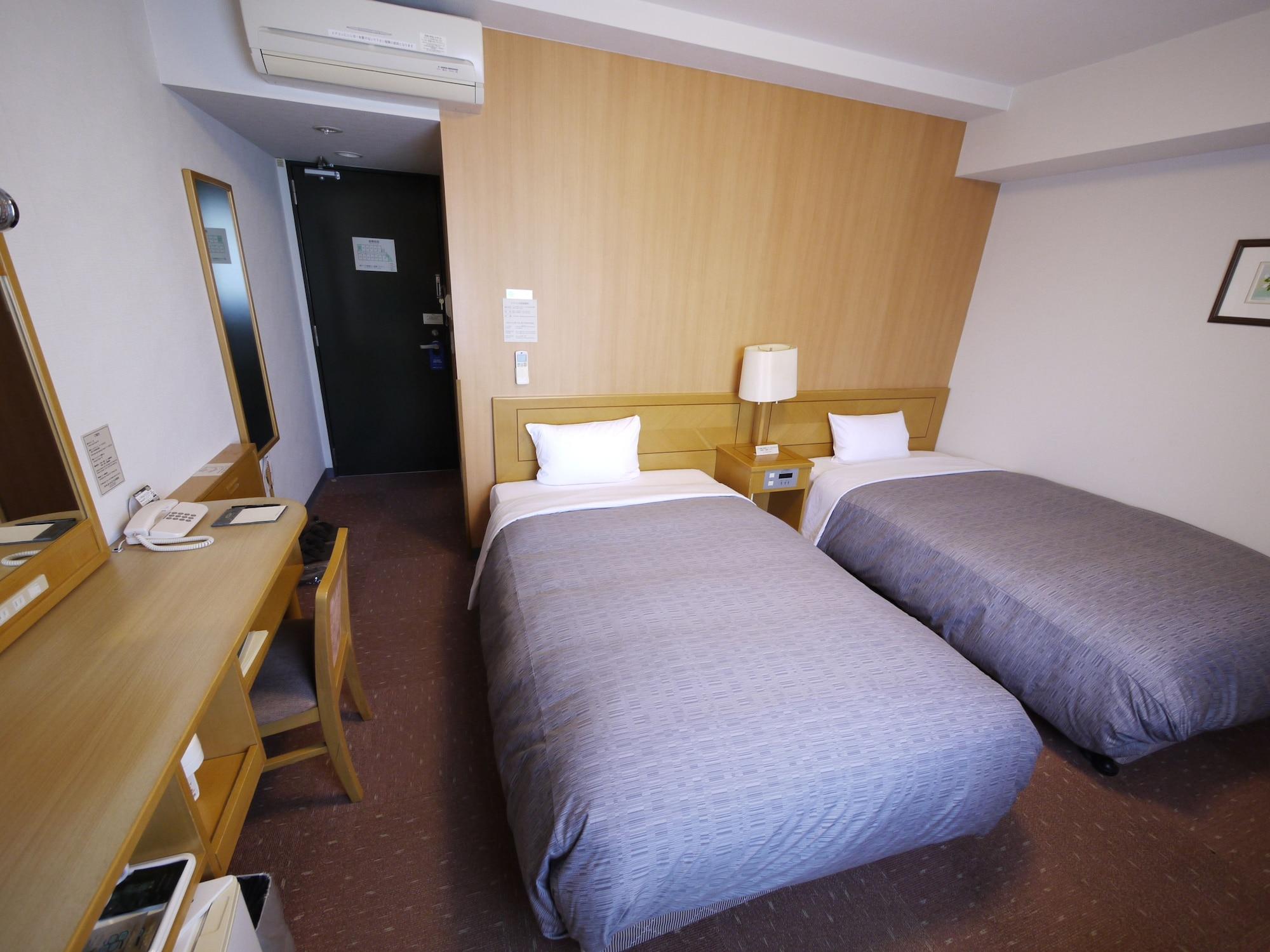 Hotel Route-Inn Oita Ekimae Zewnętrze zdjęcie