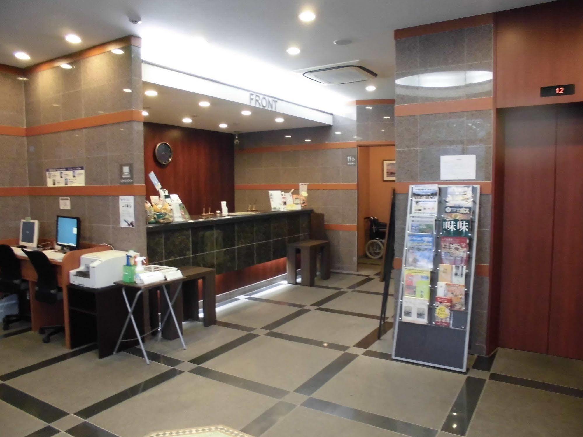 Hotel Route-Inn Oita Ekimae Zewnętrze zdjęcie